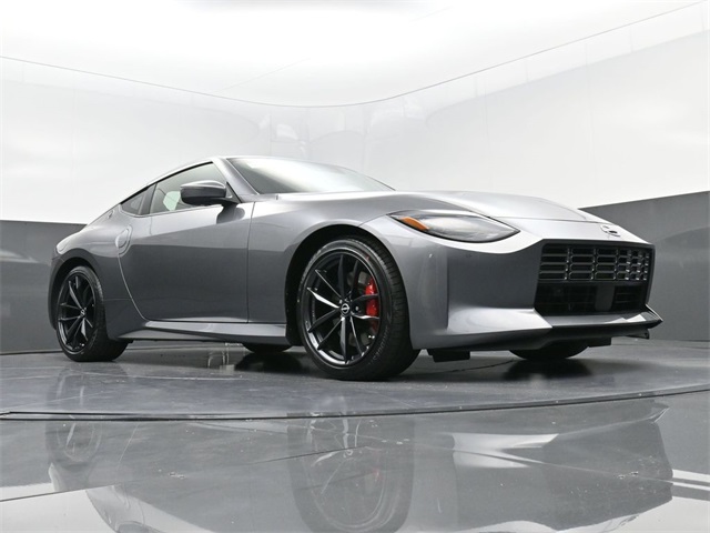 Vehicle image 18 of 41