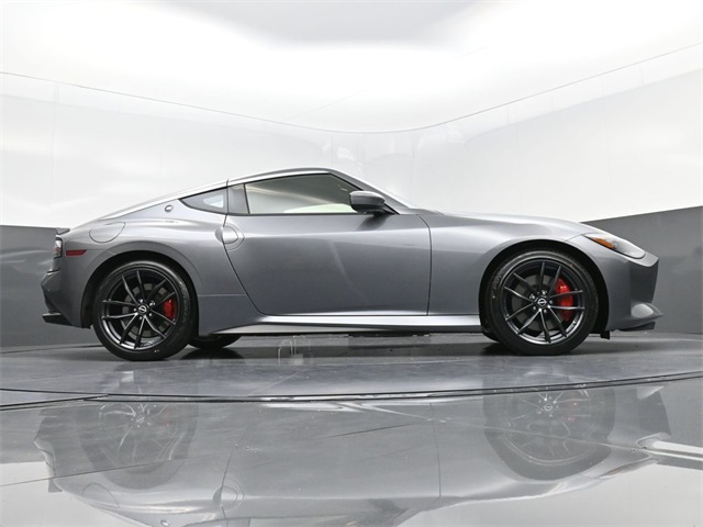 Vehicle image 7 of 41