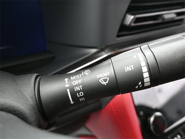 Vehicle image 27 of 41