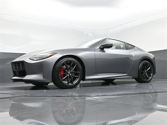 Vehicle image 9 of 41