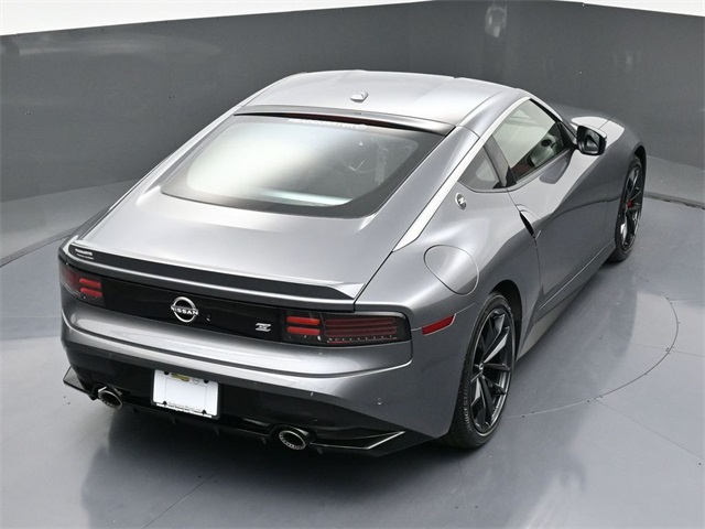 Vehicle image 14 of 41
