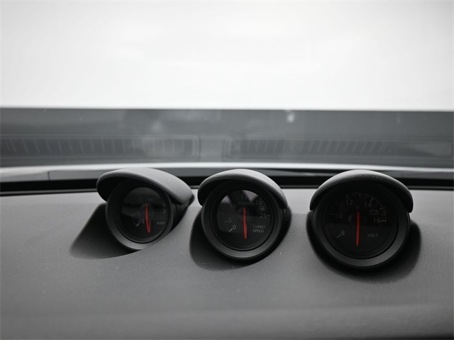 Vehicle image 31 of 41