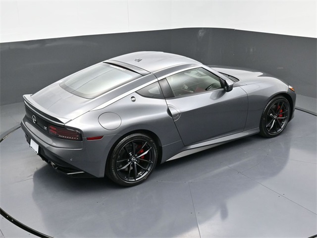Vehicle image 11 of 41