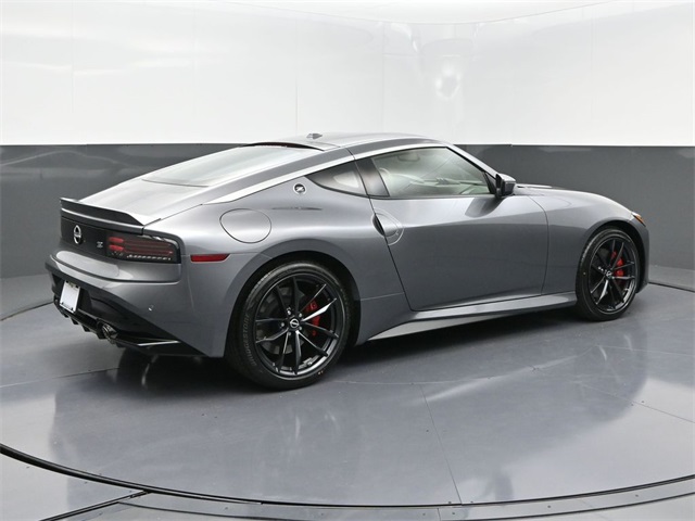 Vehicle image 12 of 41