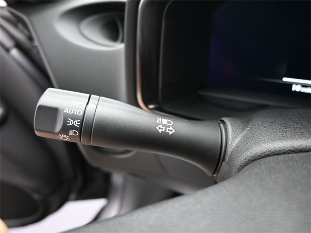 Vehicle image 26 of 41