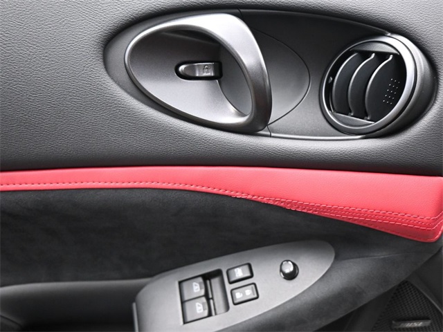 Vehicle image 24 of 41