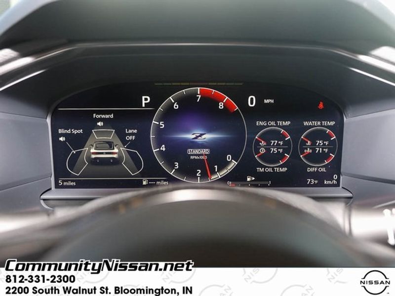 Vehicle image 15 of 27