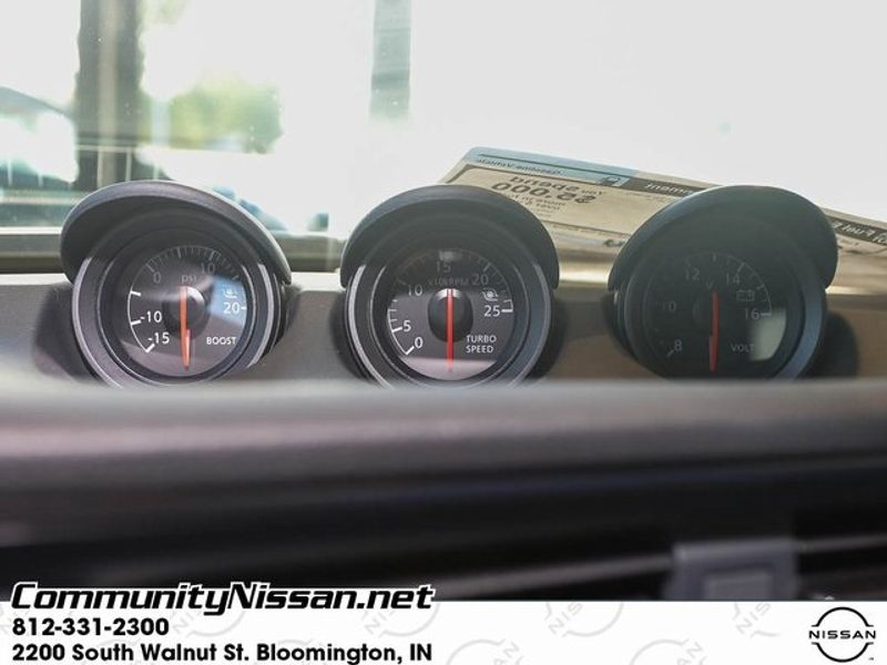 Vehicle image 20 of 27
