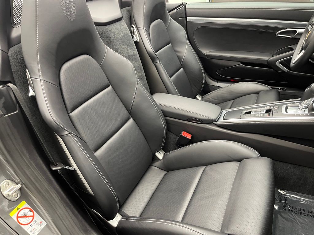 2024 Porsche 718 Boxster GTS 4.0 Image 19 of 50