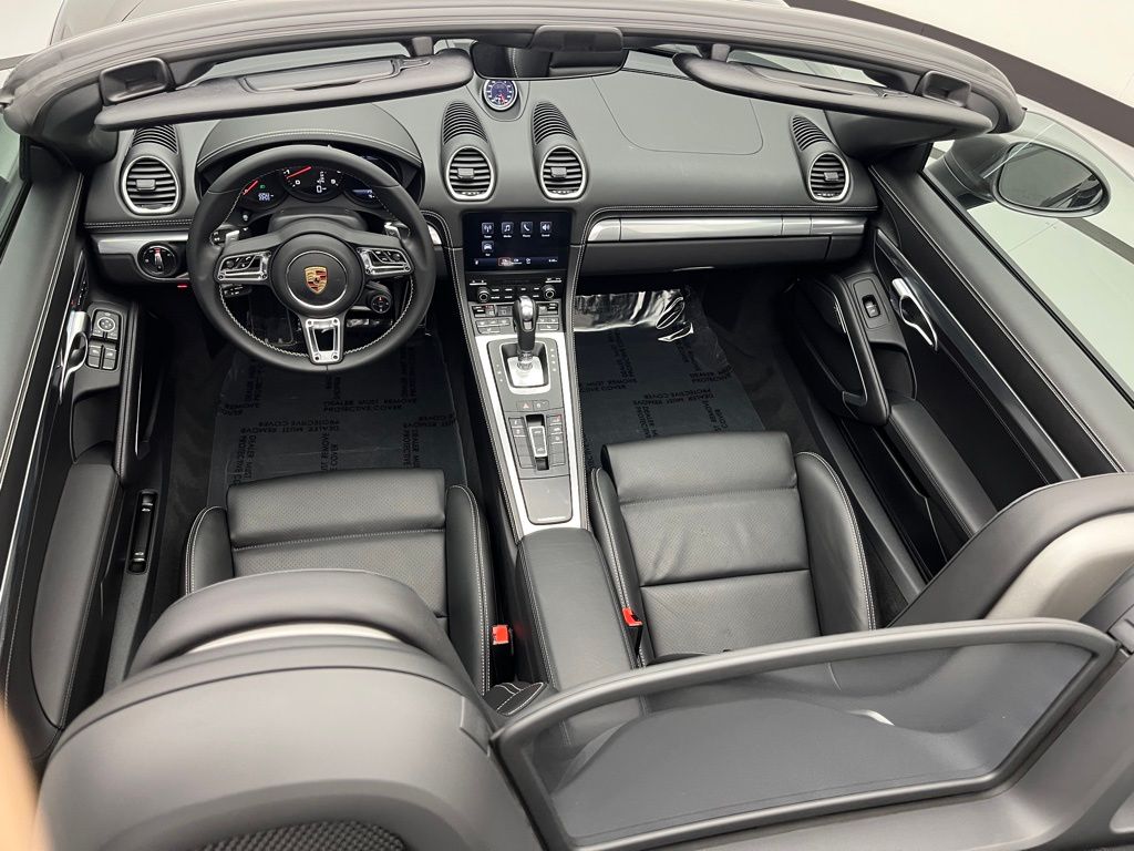 2024 Porsche 718 Boxster GTS 4.0 Image 22 of 50