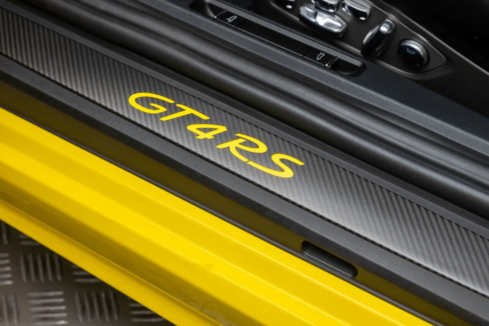 2024 Porsche 718 Cayman GT4 RS Image 41 of 55