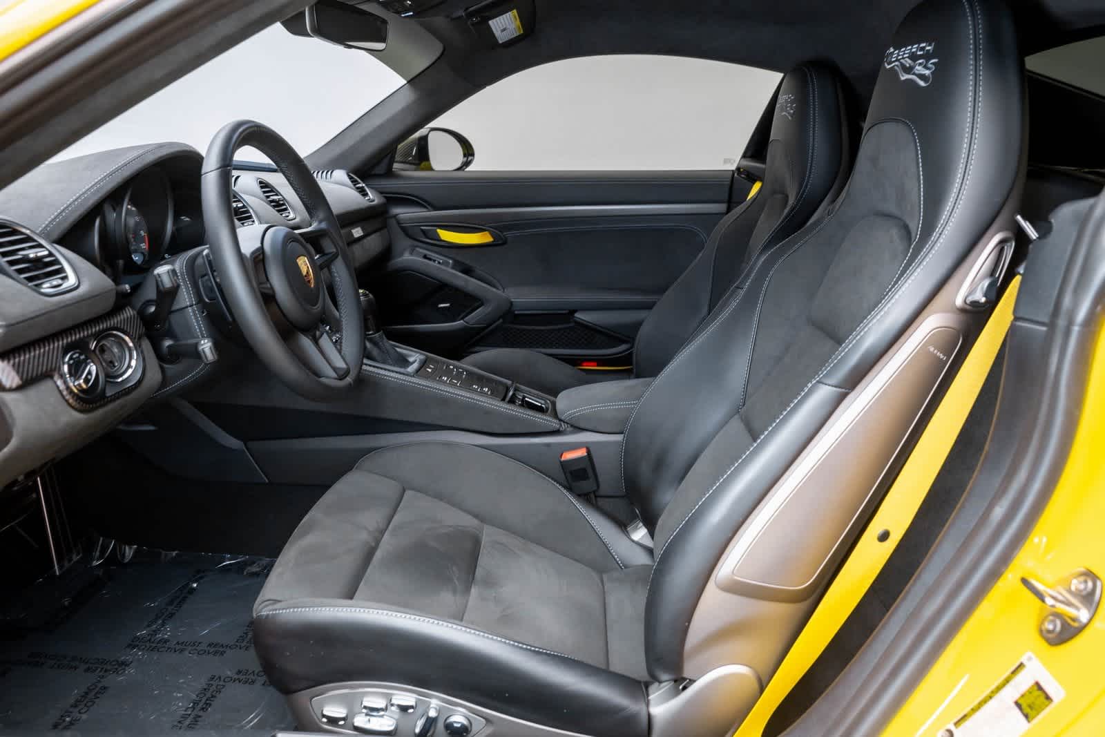 2024 Porsche 718 Cayman GT4 RS Image 22 of 55