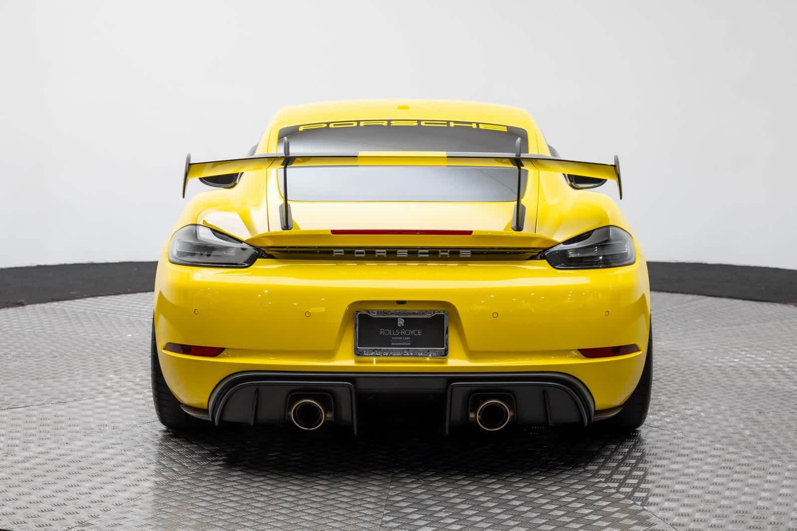 2024 Porsche 718 Cayman GT4 RS Image 6 of 55