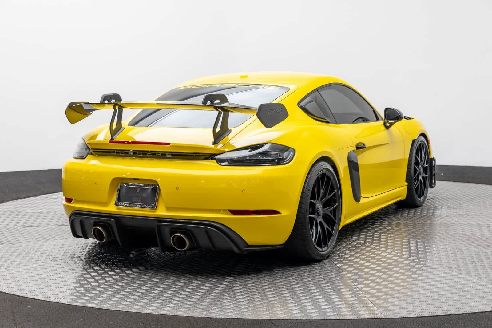2024 Porsche 718 Cayman GT4 RS Image 5 of 55