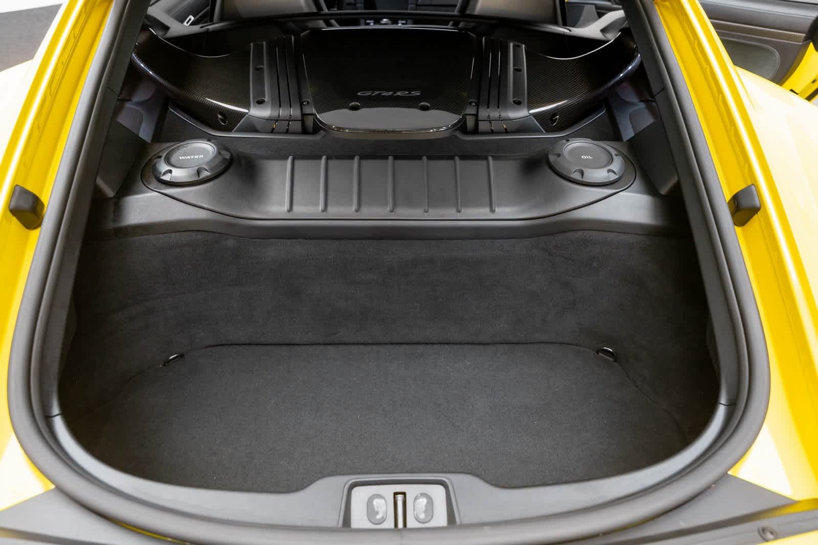 2024 Porsche 718 Cayman GT4 RS Image 13 of 55