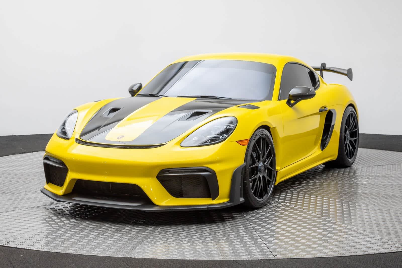 2024 Porsche 718 Cayman GT4 RS Image 1 of 55
