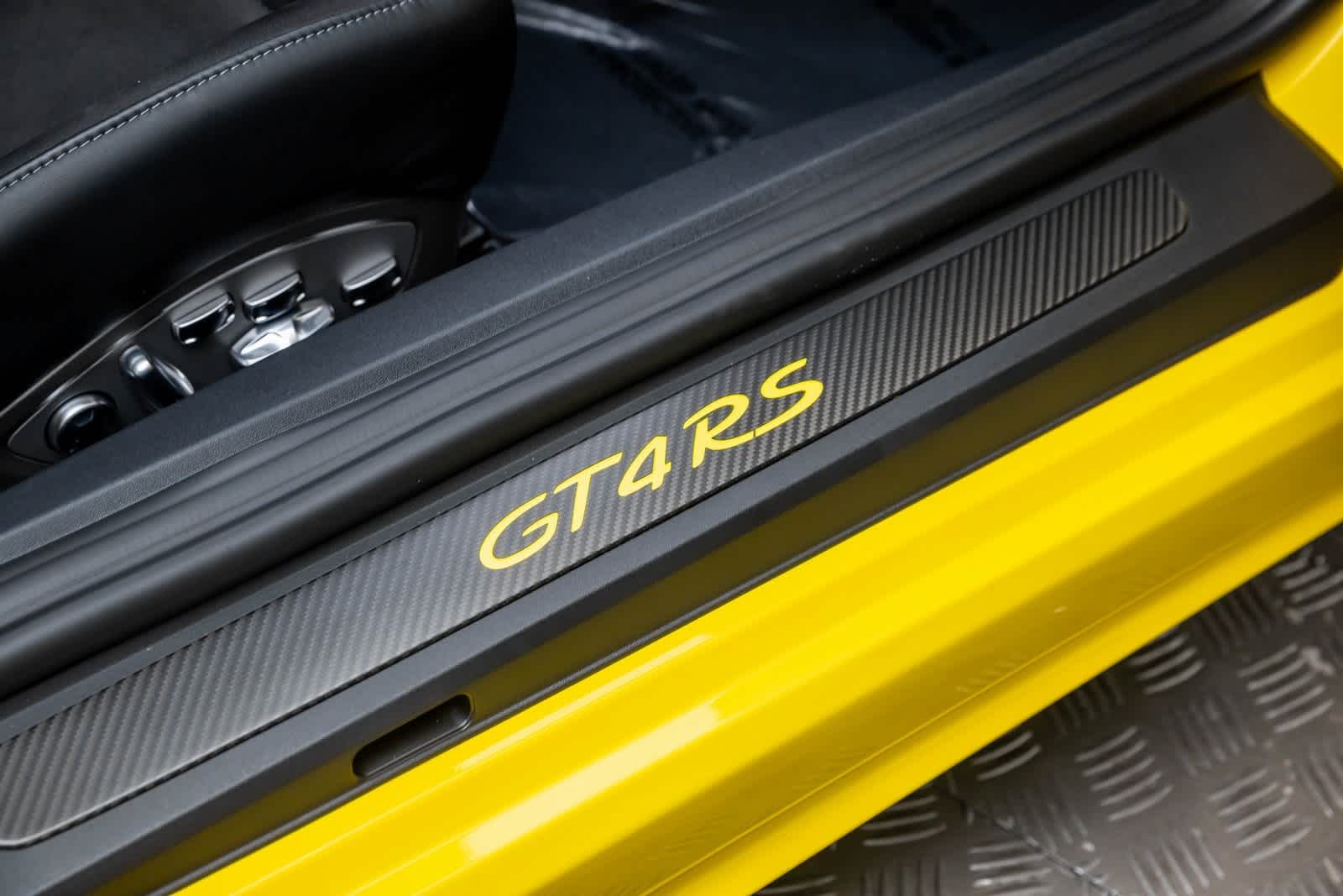 2024 Porsche 718 Cayman GT4 RS Image 36 of 55