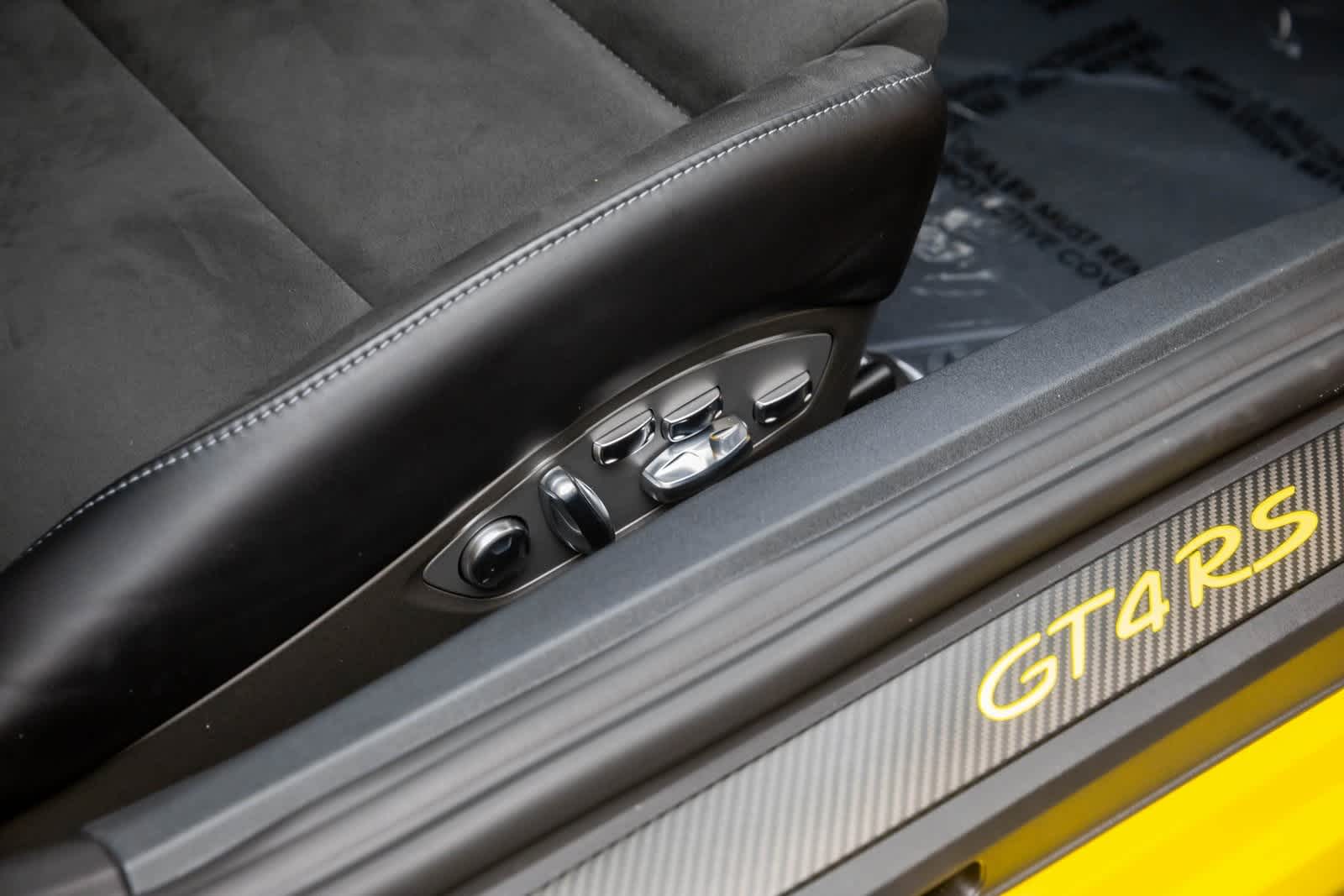 2024 Porsche 718 Cayman GT4 RS Image 47 of 55