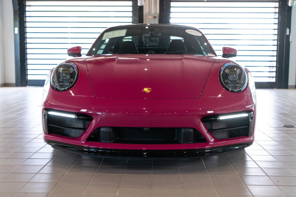 2024 Porsche 911 Carrera S Image 2 of 43