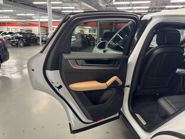 Vehicle image 23 of 23