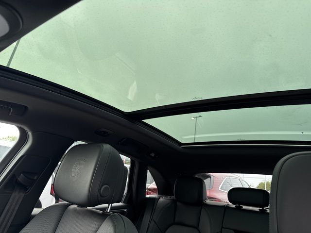 2024 Porsche Macan Base Image 24 of 30