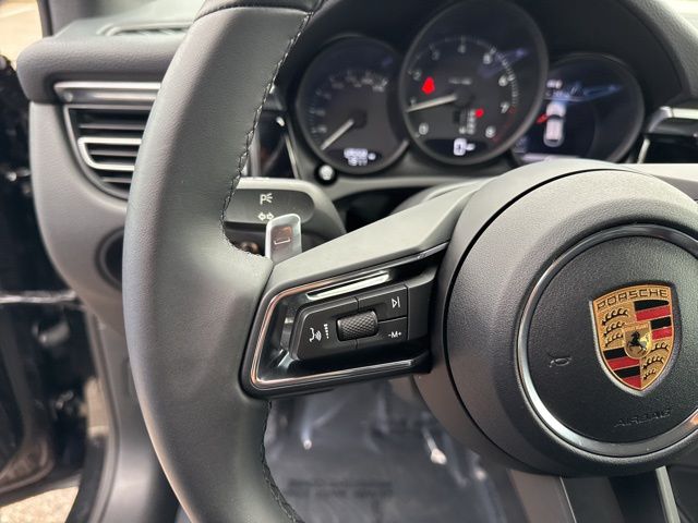 2024 Porsche Macan Base Image 30 of 30