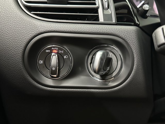 2024 Porsche Macan Base Image 48 of 57