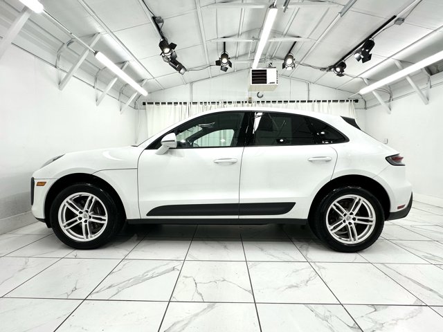 2024 Porsche Macan Base Image 12 of 57