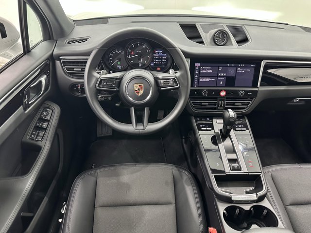 2024 Porsche Macan Base Image 25 of 57