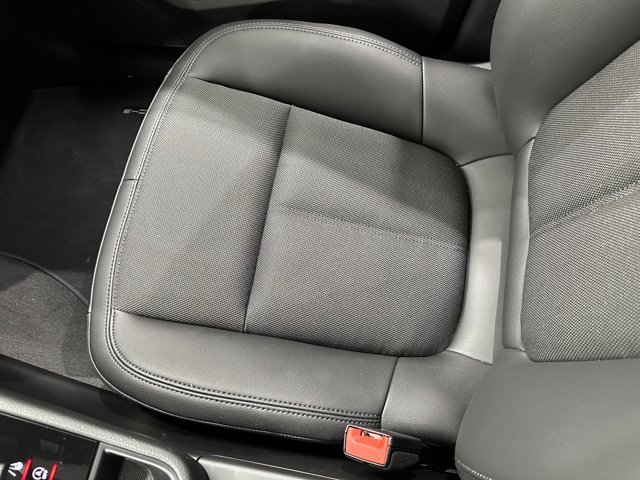 2024 Porsche Macan Base Image 52 of 57