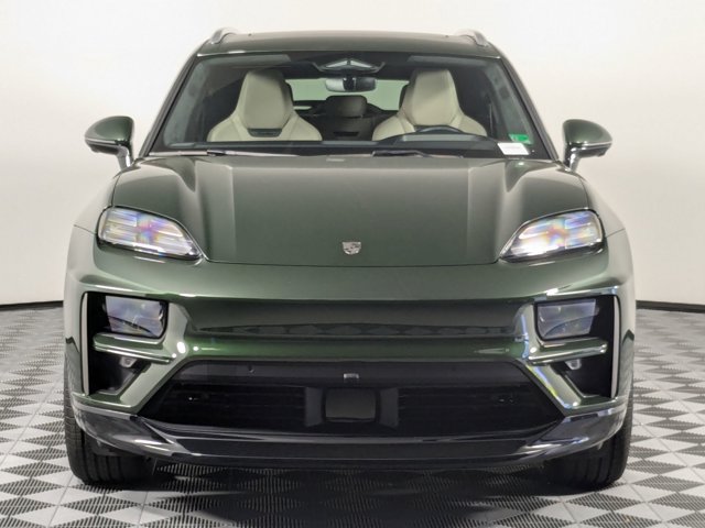Vehicle image 2 of 25