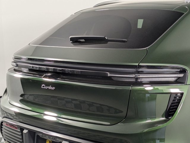 Vehicle image 25 of 25