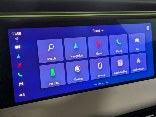 Vehicle image 17 of 25
