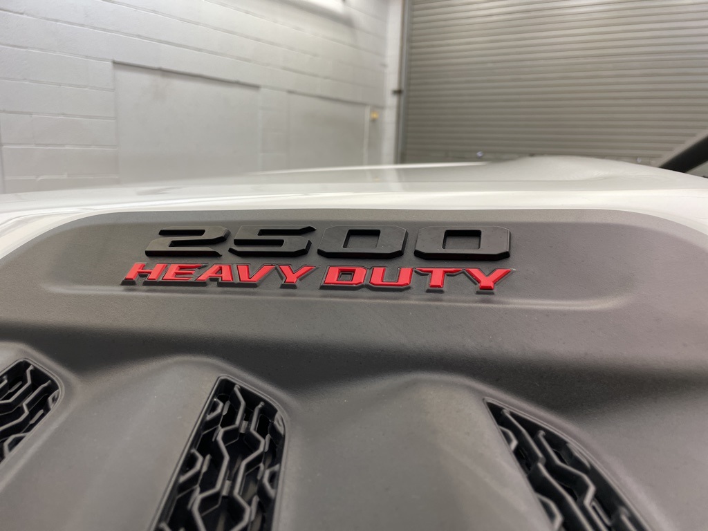 Vehicle image 14 of 28