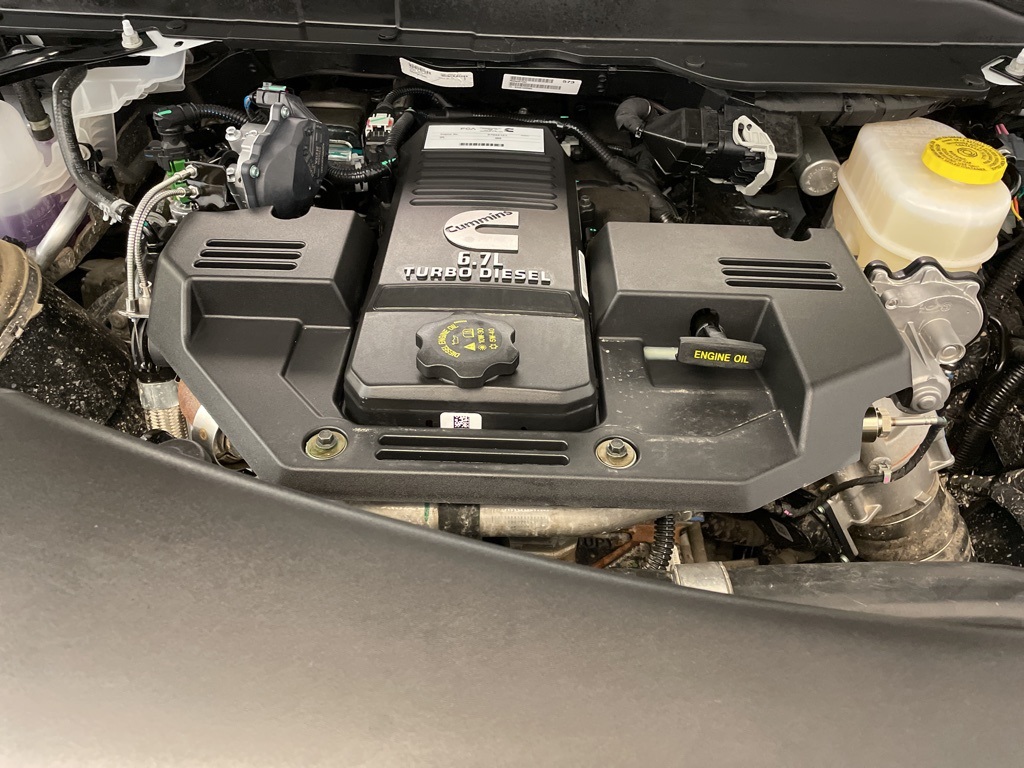 Vehicle image 25 of 28