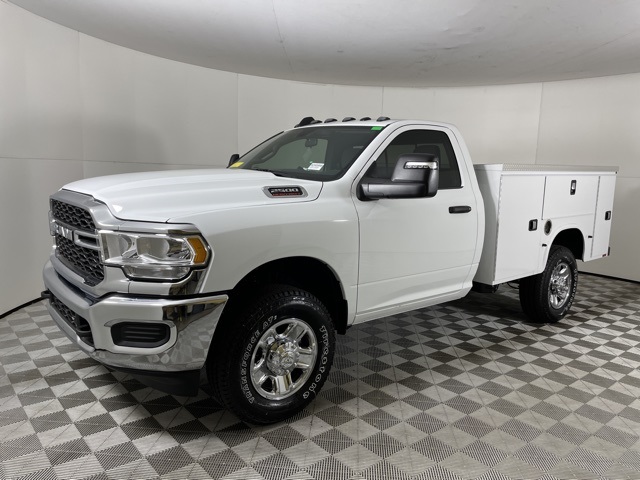 Vehicle image 11 of 38