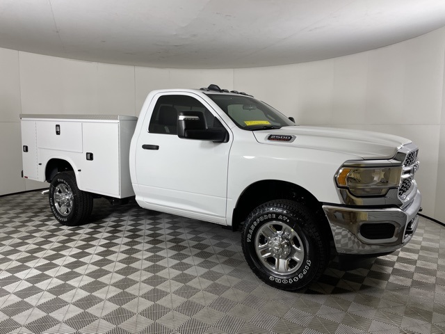 Vehicle image 5 of 38