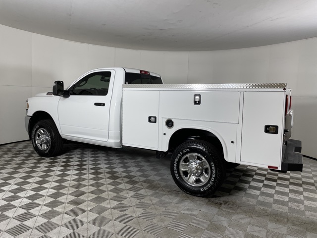 Vehicle image 10 of 38