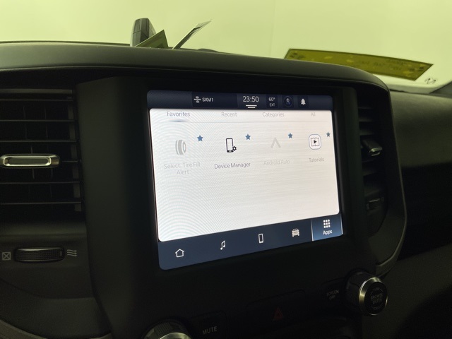 Vehicle image 26 of 38