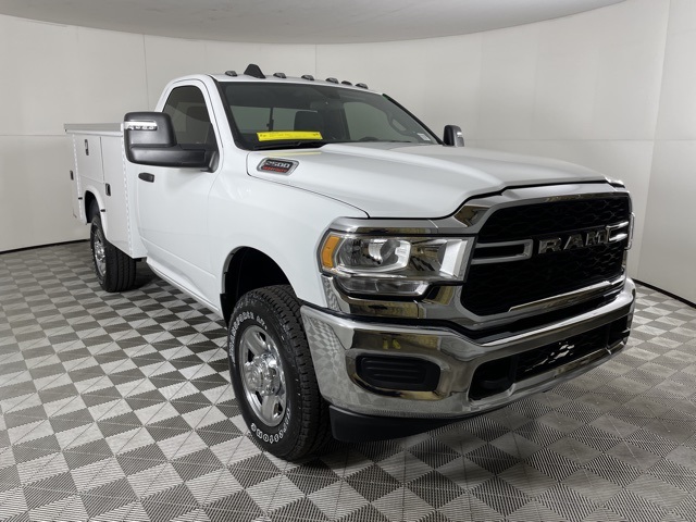Vehicle image 14 of 38