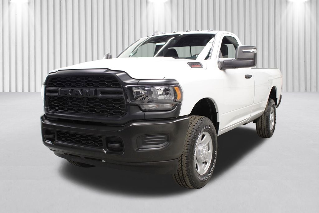 2024 Ram 2500 Tradesman Image 2 of 54