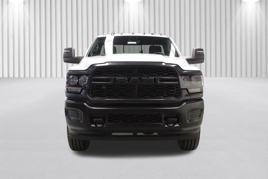 2024 Ram 2500 Tradesman Image 3 of 54