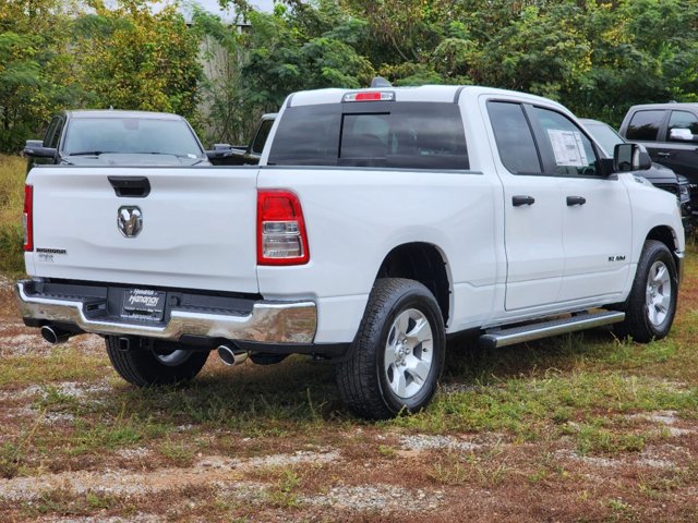 Vehicle image 5 of 32