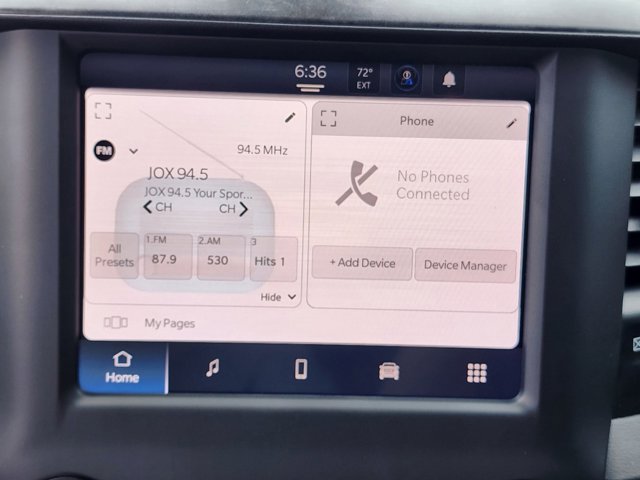 Vehicle image 21 of 32