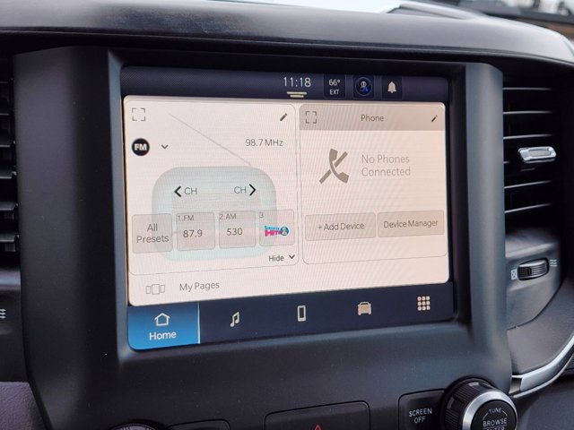 Vehicle image 21 of 33