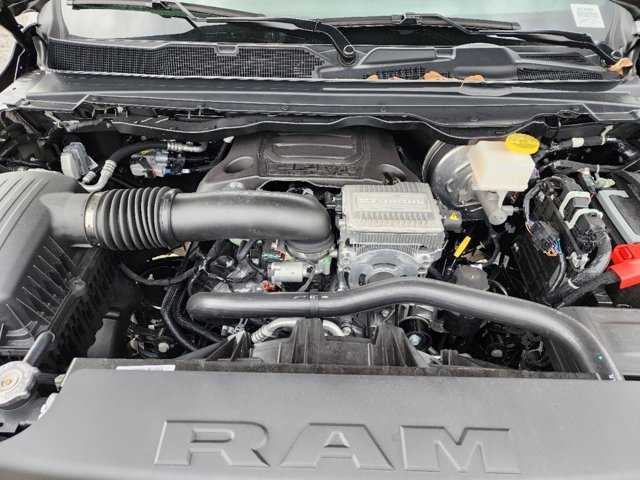 Vehicle image 10 of 33