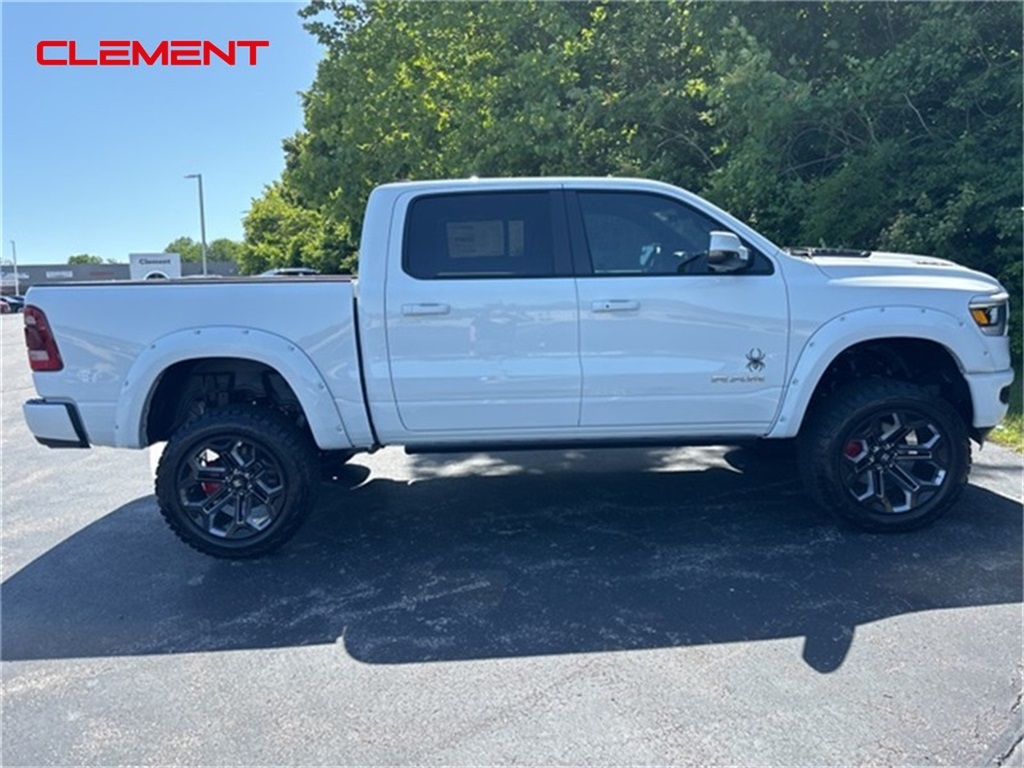 Vehicle image 4 of 34