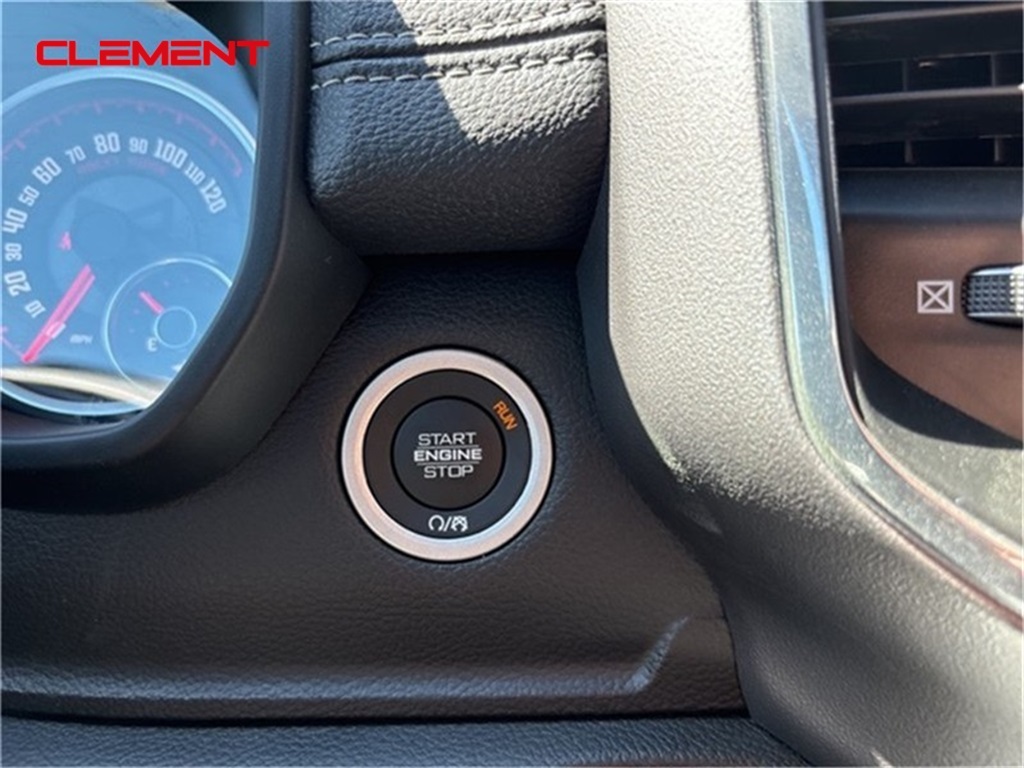 Vehicle image 13 of 34