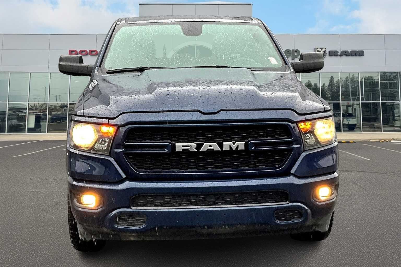 2024 Ram 1500 Tradesman Image 3 of 36