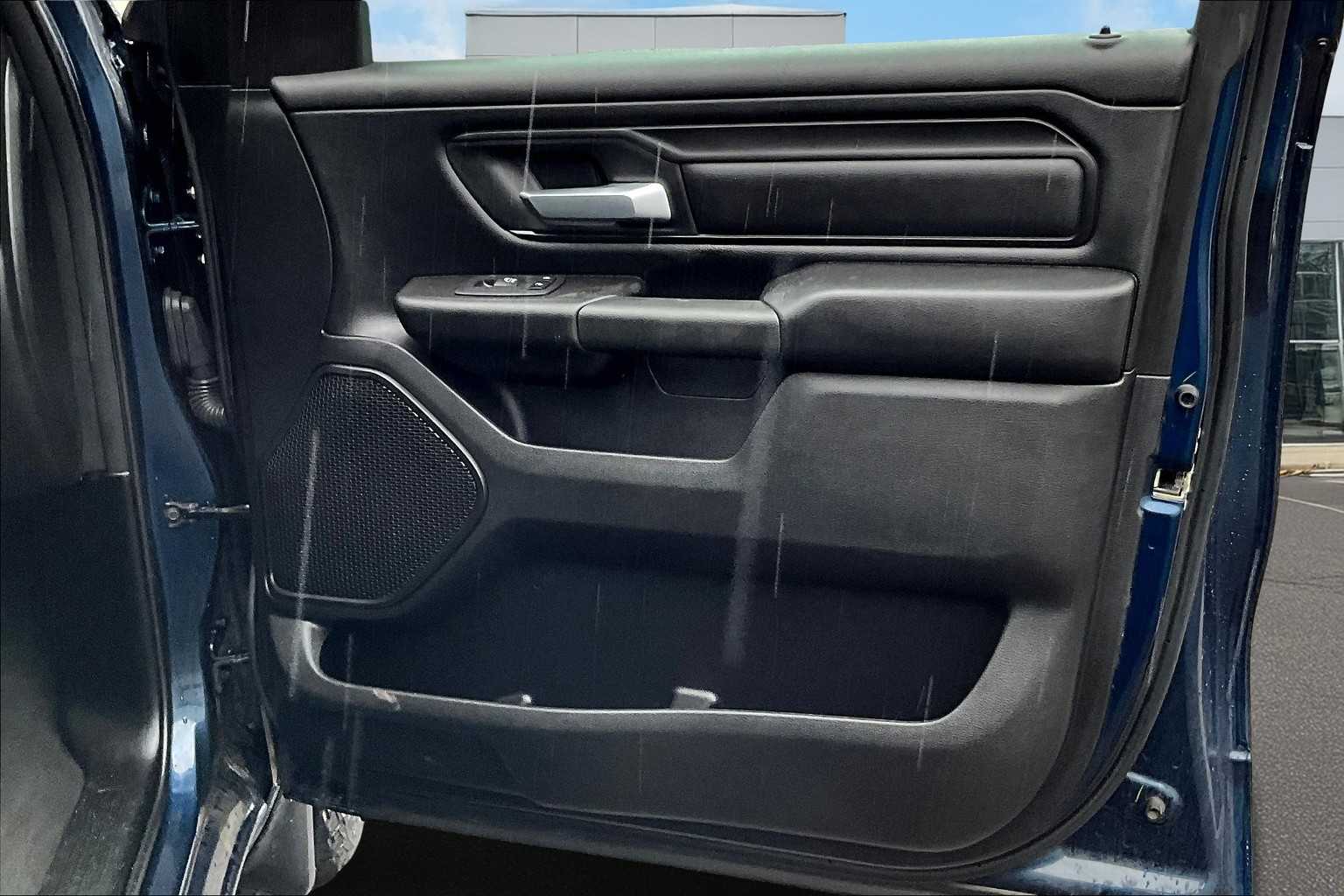 2024 Ram 1500 Tradesman Image 33 of 36